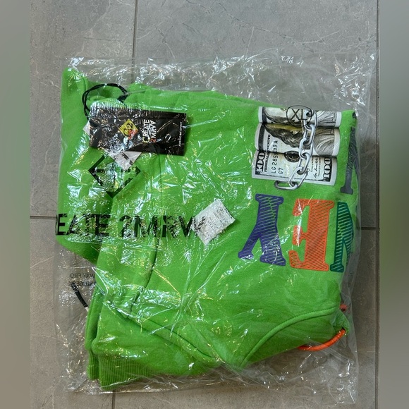 NWT Create 2mrw Money Lock Mens Hoodie - Picture 7 of 7